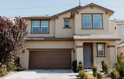 947 W Payson Ave, Visalia, CA 93291