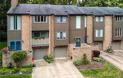 374 Central Drive, Cranberry Twp, PA 16066