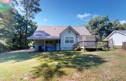 105 Register Avenue, Geneva, AL 36340