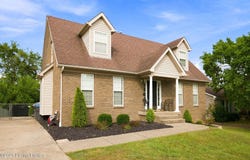 121 Holly Hills Dr, Louisville, KY 40118