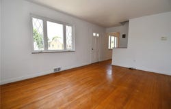 3579 Middleboro Rd, Castle Shannon, PA 15234