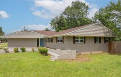812 E 1st, Hughes Springs, TX 75656