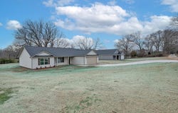 79 Simpson Creek Rd, Laurens, SC 29360