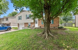 228 S Shawnee Boulevard, Jackson, MO 63755