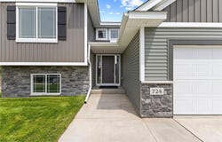 724 Margaret Lane NE, Isanti, MN 55040