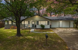 2120 S Spring St Street, Grove, OK 74344