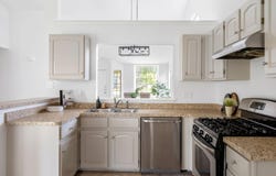905 Minturn LN, Austin, TX 78748