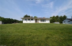 63103 Ridgewood Drive, Cambridge, OH 43725