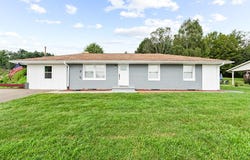 104 Morris St, Galax, VA 24333