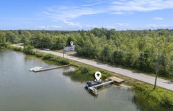 7063 E Sugar Grove Rd, Fountain, MI 49410