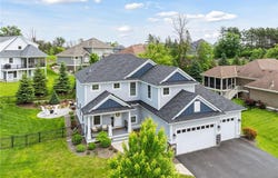 4528 Fable Hill Parkway N, Hugo, MN 55038