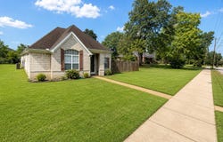 8833 MACON Rd, Memphis, TN 38018