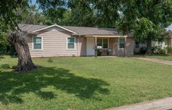 823 Collin Drive, Euless, TX 76039