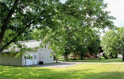 929 E Park Avenue, Columbiana, OH 44408