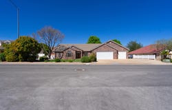 3734 W MITCHELL Dr, Santa Clara, UT 84765