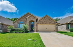 1818 Vallana Drive, Gainesville, TX 76240