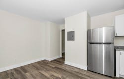 902 3rd Street, McHenry, IL 60050
