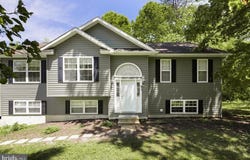 21 PRESLEY LANE, KEARNEYSVILLE, WV 25430