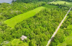 24000 S 607 Road, Grove, OK 74344