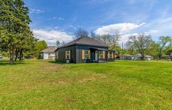 322 W Seneca Street, Nowata, OK 74048
