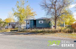 228 C St, Cody, WY 82414