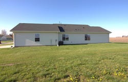 910 Sunrise Ave., Gowrie, IA 50543
