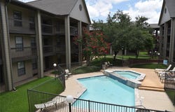 218 N Texas Boulevard, Denton, TX 76201