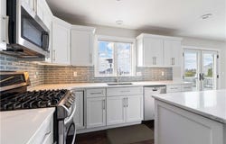 139 Cromwell Drive, Portsmouth, RI 02871