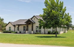 3004 Fossil Oaks Drive, Azle, TX 76020