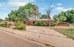 1704 E Buckley Street, Brownfield, TX 79316