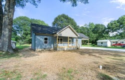 307 Cavender Street, LaFayette, GA 30728