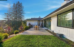 89 Greenfield Dr, Moraga, CA 94556
