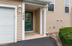 102 Royale Court, North Greenbush, NY 12180