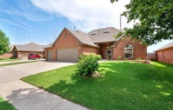 9024 NW 79th Terrace, Yukon, OK 73099