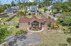 805 Par St, Douglas, GA 31533