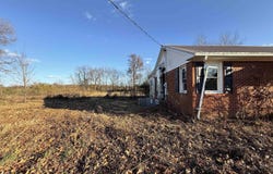 82 Ingleside Road, Kevil, KY 42053