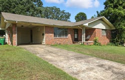12 Cliffwood Circle, North Little Rock, AR 72118