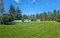 1 Woodsview Drive, Big Flats, NY 14903
