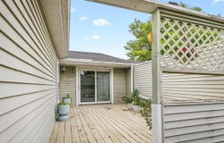 3200 W Carthage, FREEPORT, IL 61032
