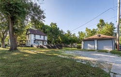 404 S Sycamore Street, Ottawa, KS 66067