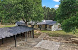 2223 E FM 1794, De Berry, TX 75639