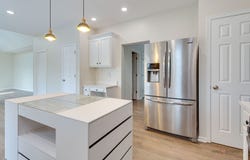 2482 Wyeth Drive, West Chicago, IL 60185