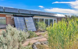18 North Lemuria Road, Taos, NM 87577