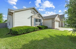 1896 Central Park Boulevard W, Greenwood, IN 46143