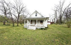 410 E 3rd Street, Mountain View, MO 65548