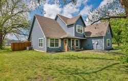 400 E Hinton Street, Tioga, TX 76271