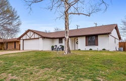 413 E Oak Street, Aledo, TX 76008