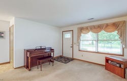 249 W Heatherwood Drive, Barberton, OH 44203