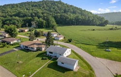 S1578 Lake Street, Alma, WI 54610