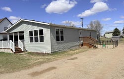 302 Oakley Drive, Glenburn, ND 58740